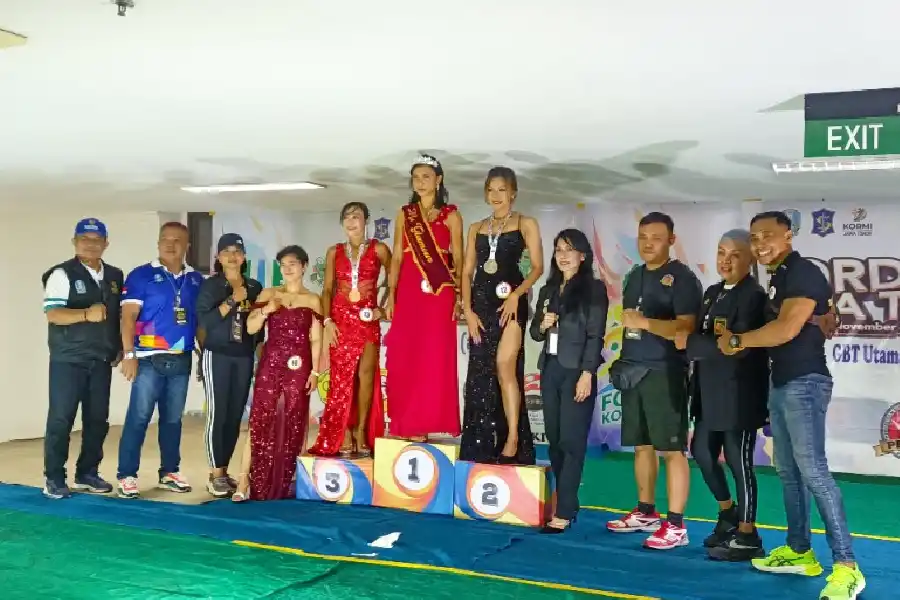 Para peraih medali kelas Juara Ms.Glamour. Foto : Retno - Kormi